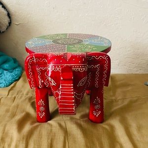 Elephant pant holder